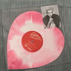Jeffree Star heart shaped vinyl 7”
